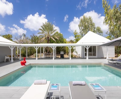Luxury Villa Photo #4