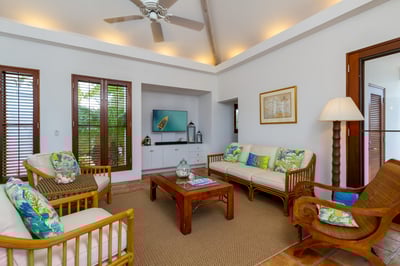 Luxury Villa Photo #5