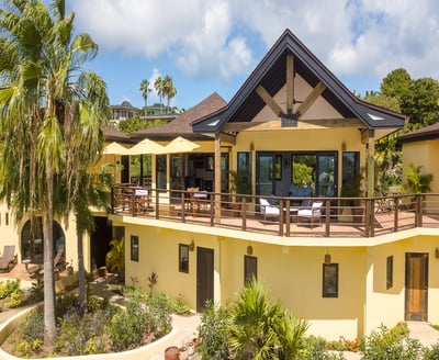 Luxury Villa Photo #3