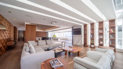 Luxury Villa Photo #12