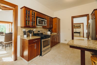 Luxury Villa Photo #15