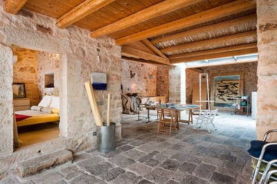 Luxury Villa Photo #34