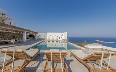 Luxury Villa Photo #3