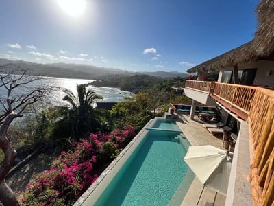 Luxury Villa Photo #8