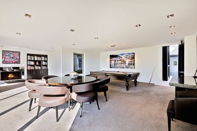 Luxury Villa Photo #24