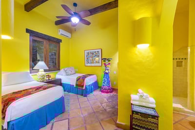 Luxury Villa Photo #46