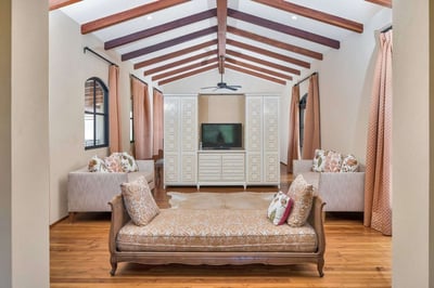 Luxury Villa Photo #39