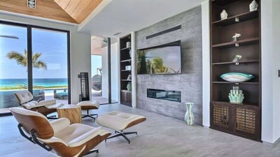 Luxury Villa Photo #17