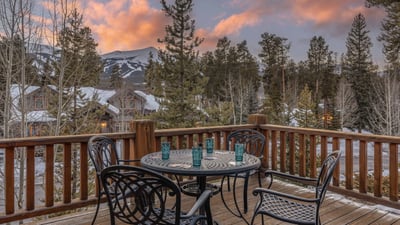 Main level deck with resort mountain views