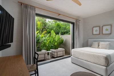Luxury Villa Photo #37