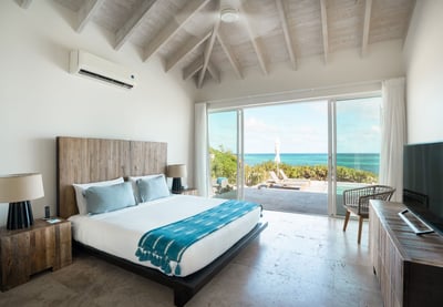 Luxury Villa Photo #19