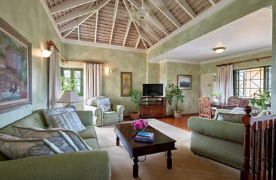 Luxury Villa Photo #25