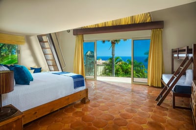 Luxury Villa Photo #25