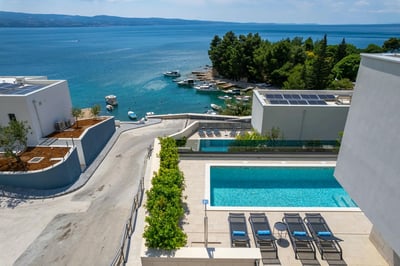 Luxury Villa Photo #12