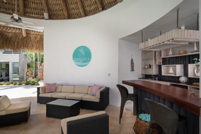 Luxury Villa Photo #19