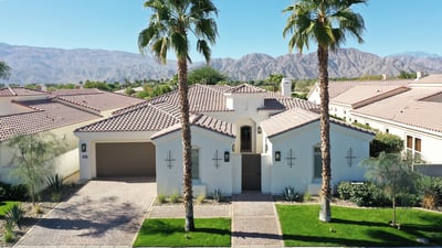 Luxury Villa Photo #42