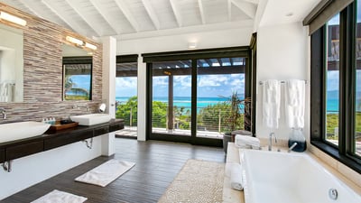 Luxury Villa Photo #25