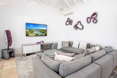 Luxury Villa Photo #15
