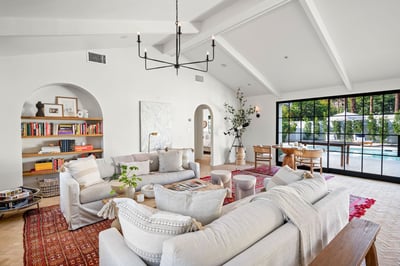 Luxury Villa Photo #33