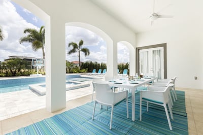 Luxury Villa Photo #9