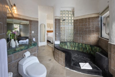 Luxury Villa Photo #39