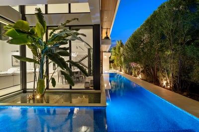 Luxury Villa Photo #5