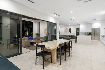 Luxury Villa Photo #14