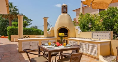 Luxury Villa Photo #4