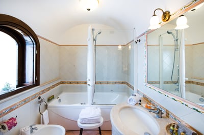 Luxury Villa Photo #10