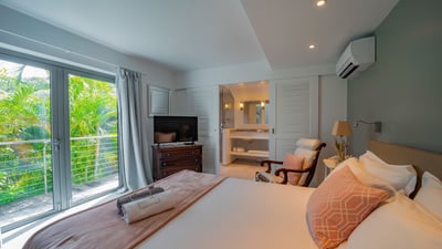 Luxury Villa Photo #44