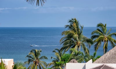 Luxury Villa Photo #46