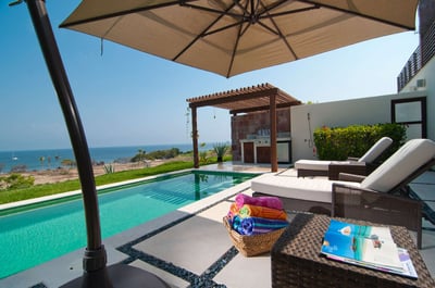Luxury Villa Photo #5