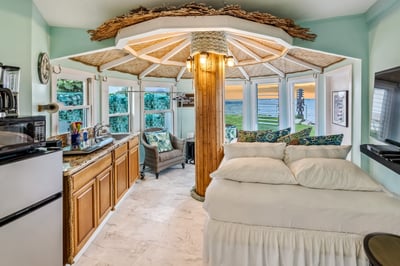Luxury Villa Photo #23