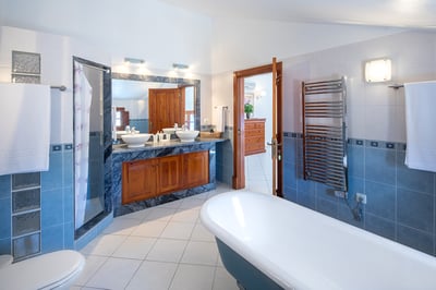 Luxury Villa Photo #14