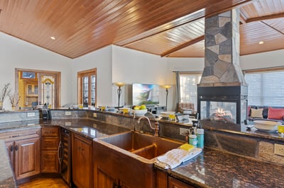 Apex Lodge South Side Kitchen