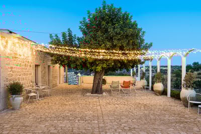 Luxury Villa Photo #9