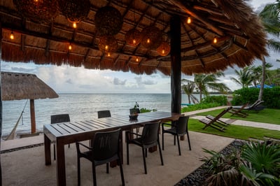 Luxury Villa Photo #23