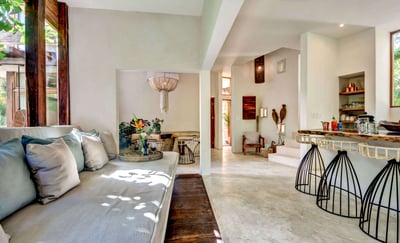 Luxury Villa Photo #32