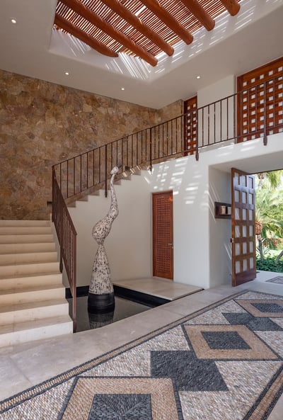 Luxury Villa Photo #20