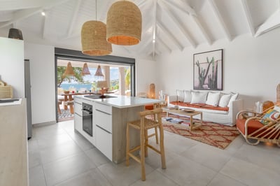 Luxury Villa Photo #11