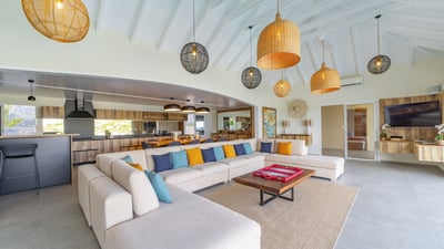 Luxury Villa Photo #17