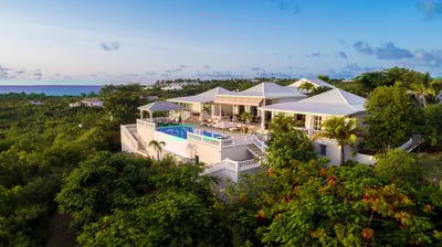 Luxury Villa Photo #42
