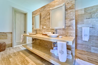 Luxury Villa Photo #22