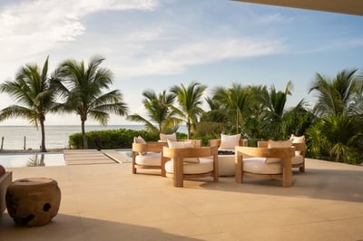 Luxury Villa Photo #18
