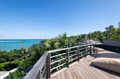 Luxury Villa Photo #4