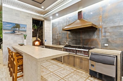 Luxury Villa Photo #16