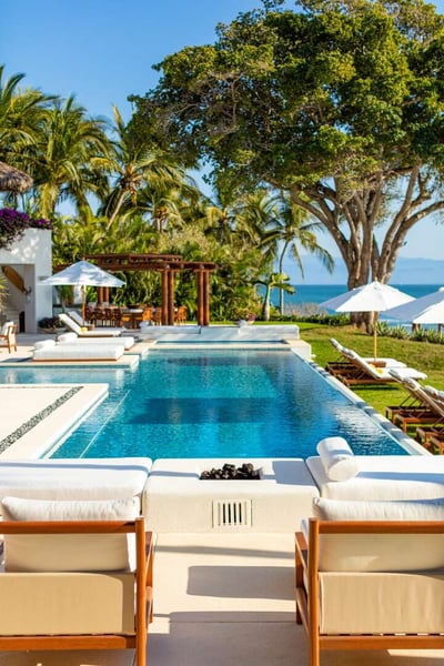 Luxury Villa Photo #13