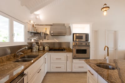 Luxury Villa Photo #23