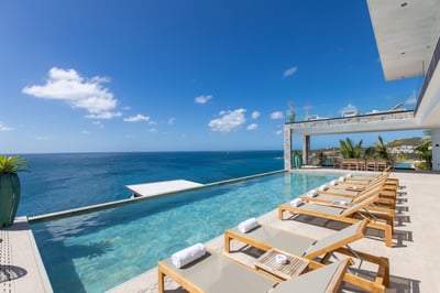 Luxury Villa Photo #4