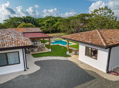 Luxury Villa Photo #43
